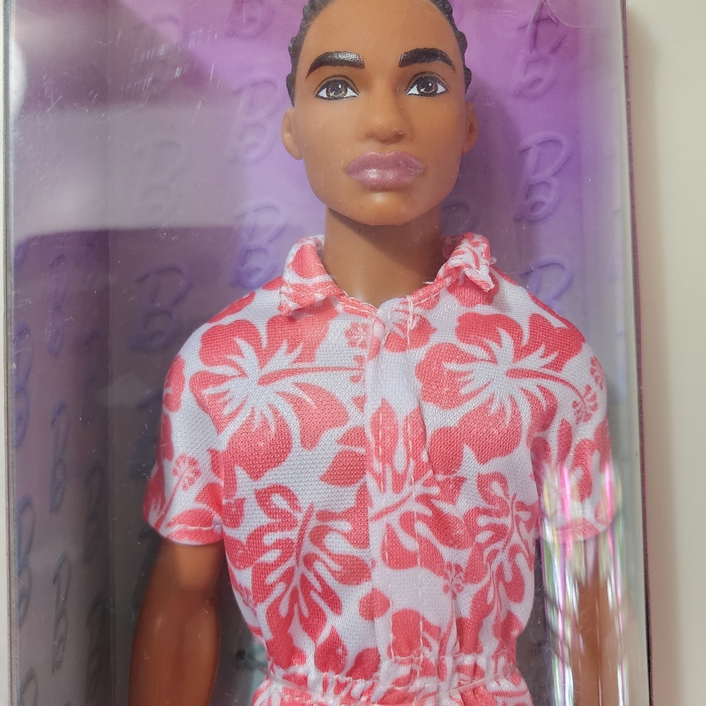 Barbie Fashionistas Ken Man Doll #219 with Slender Body & Removable Outfit Toy